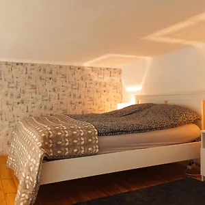 Cozy In Near Ruined Bars Apartment Budapest