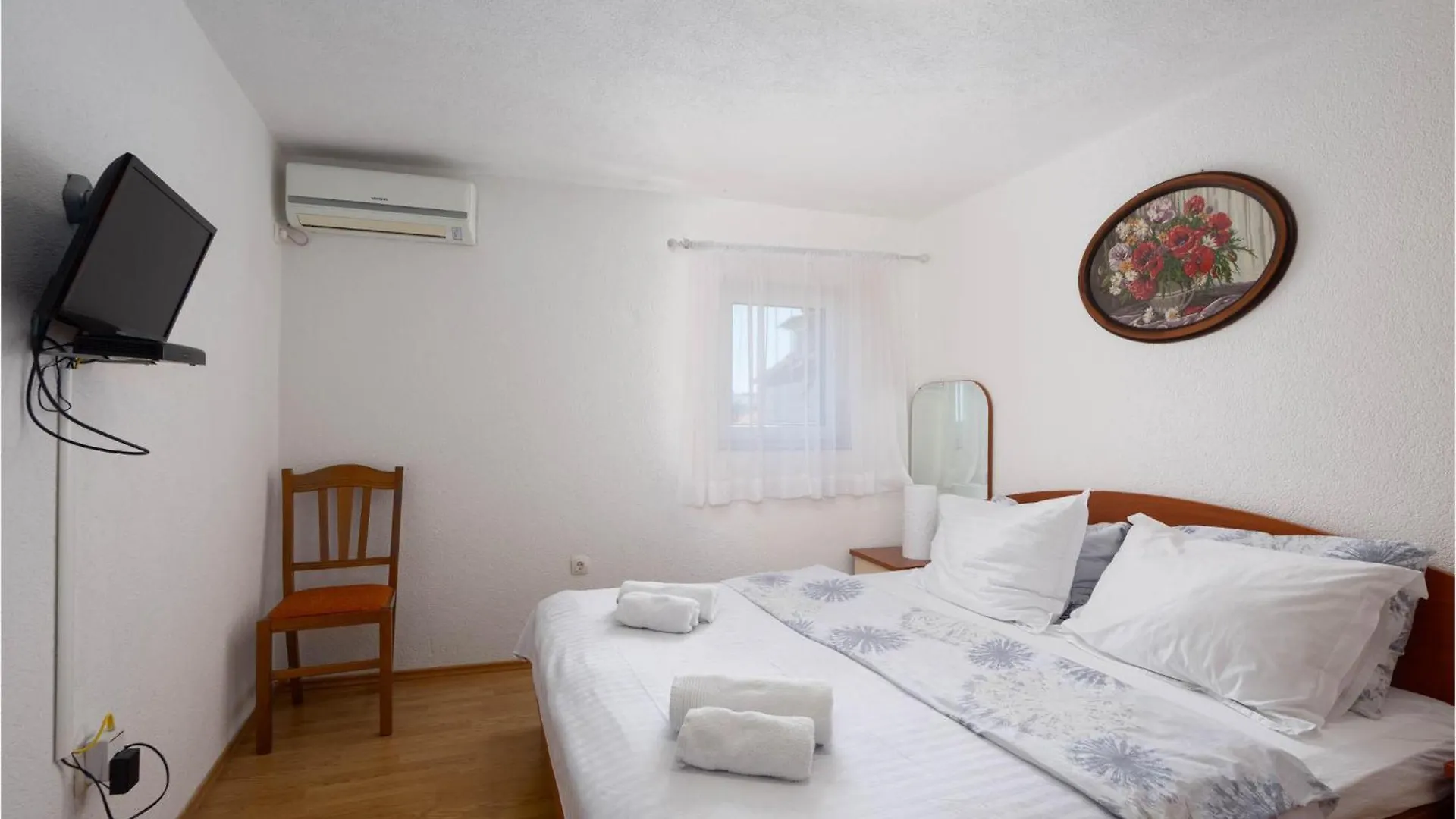 Holiday home Beautiful Home In Split With Kitchen Croatia
